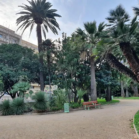2 Pièces Meublés à Juan Les Pins Apartamento