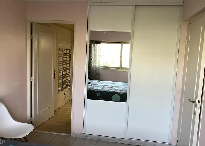 2 Pieces Meubles A Juan Les Pins *